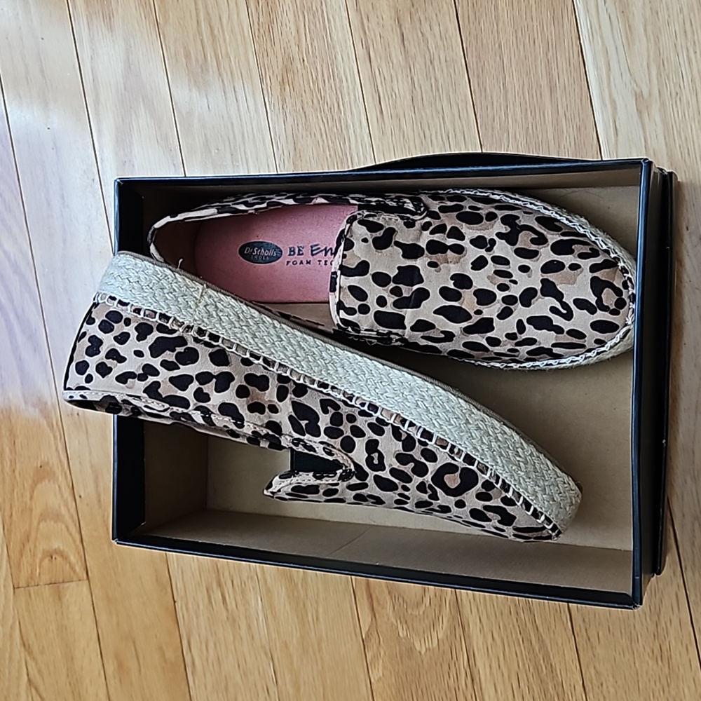 Dr. Scholls Leopard print loafers Size 8.5